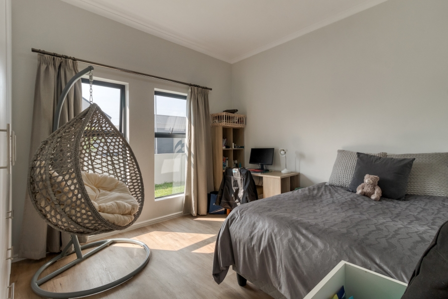 3 Bedroom Property for Sale in Aan de Wijnlanden Western Cape